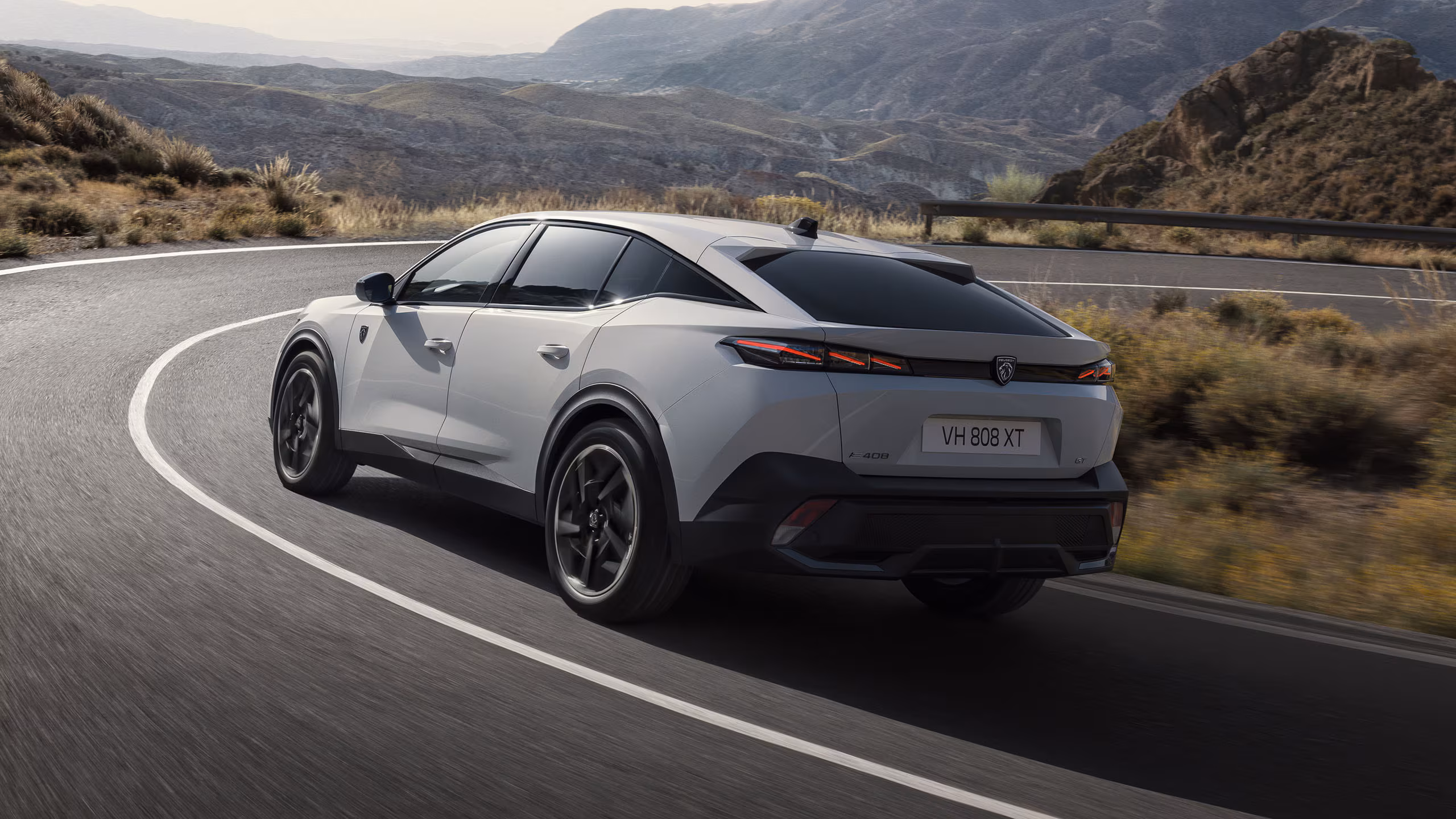 PEUGEOT 408 1.2 Hybrid 145 AT Allure