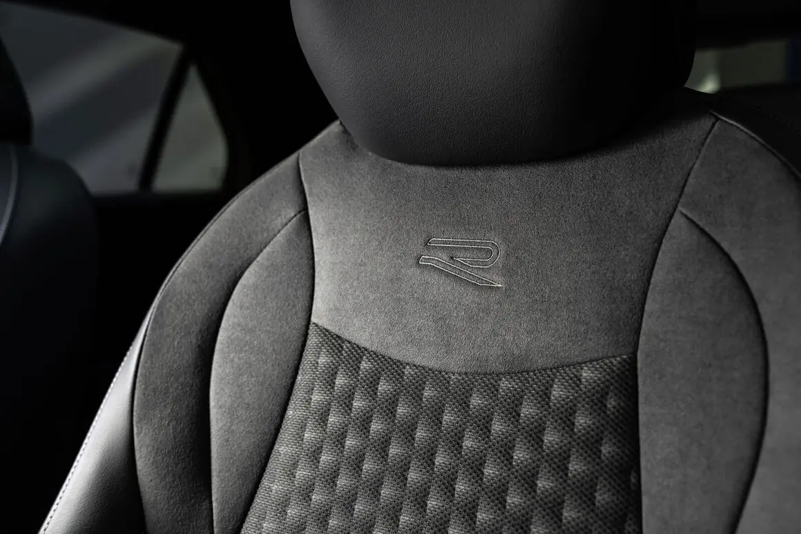 VOLKSWAGEN T-Roc 2.0 TDI 150 DSG Design+