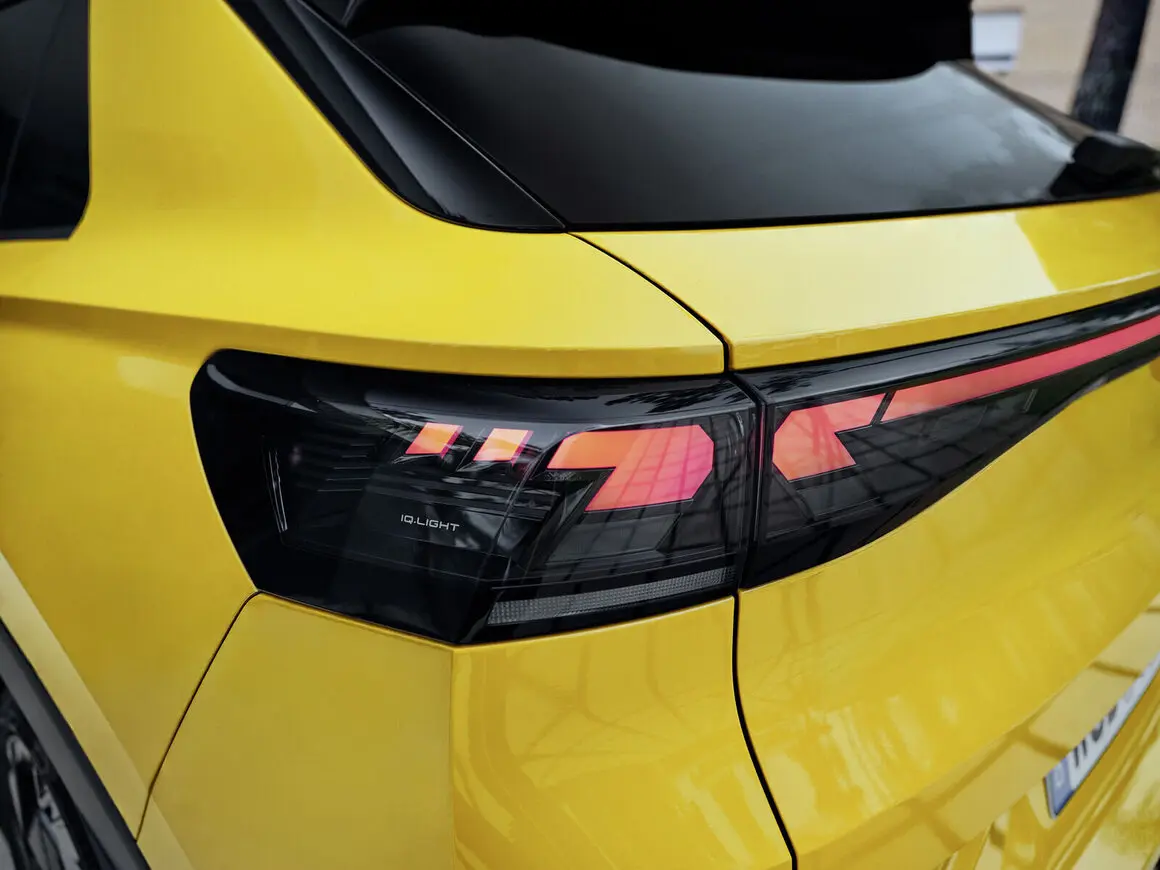 VOLKSWAGEN T-Roc 2.0 TDI 150 DSG Design+