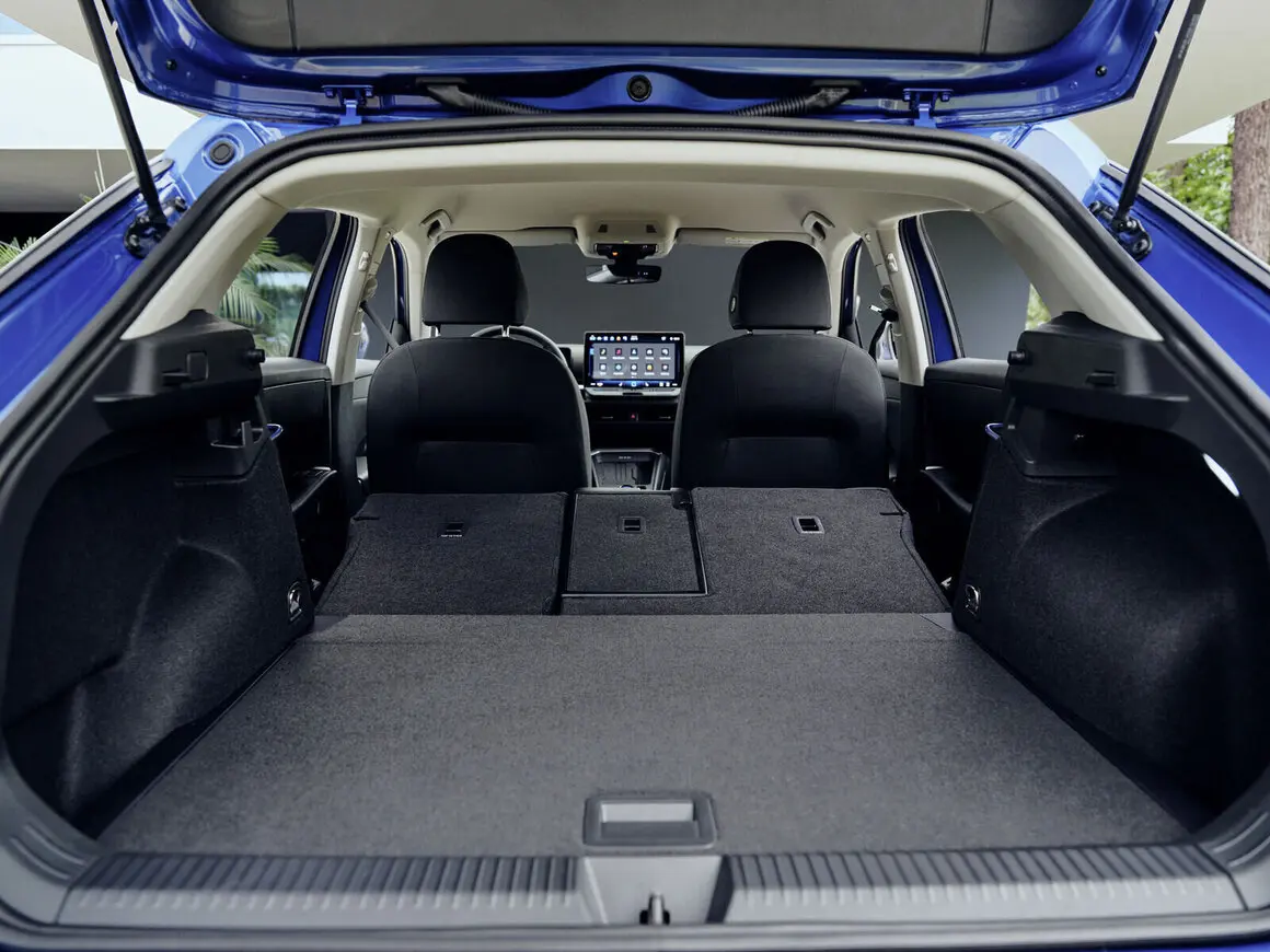 VOLKSWAGEN T-Roc 2.0 TDI 150 DSG Design+