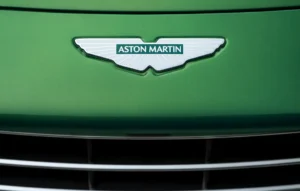 Aston Martin : Réduction de 20 % des effectifs face aux tarifs américains