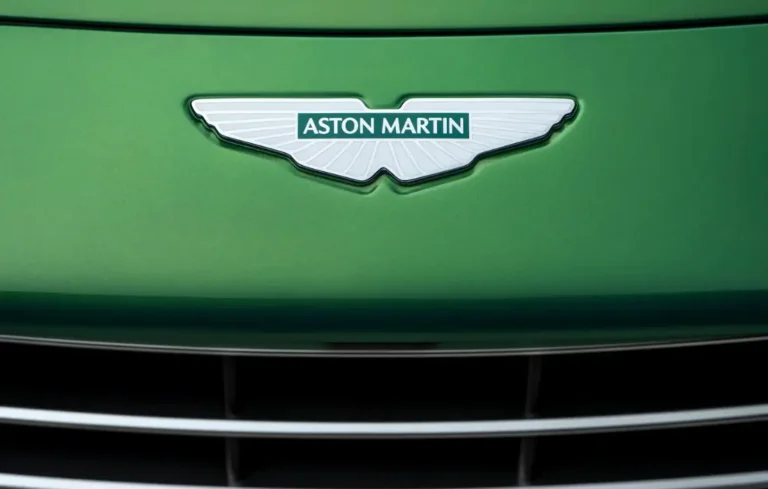Aston Martin : Réduction de 20 % des effectifs face aux tarifs américains