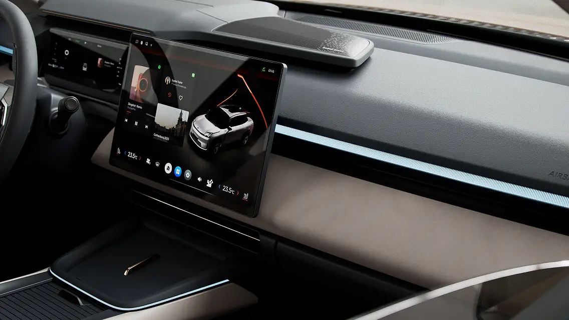 LYNK & CO 08 1.5 T 380 PHEV