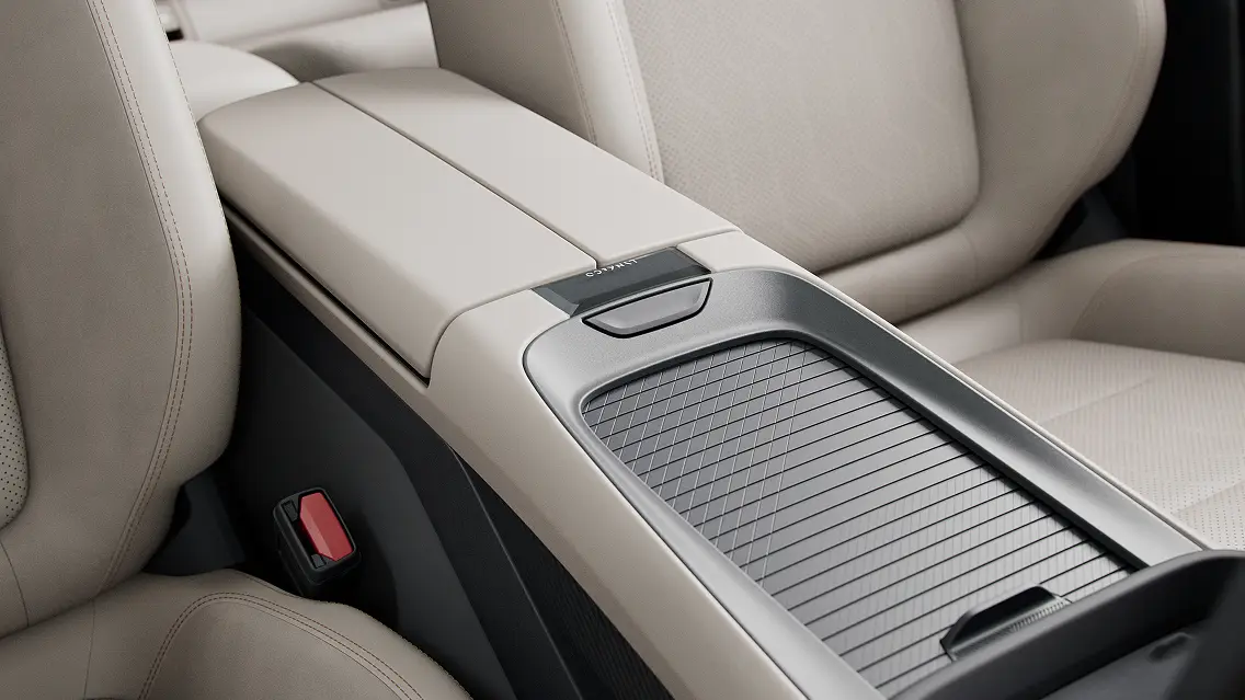 LYNK & CO 08 1.5 T 380 PHEV