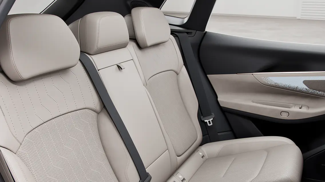 LYNK & CO 08 1.5 T 380 PHEV