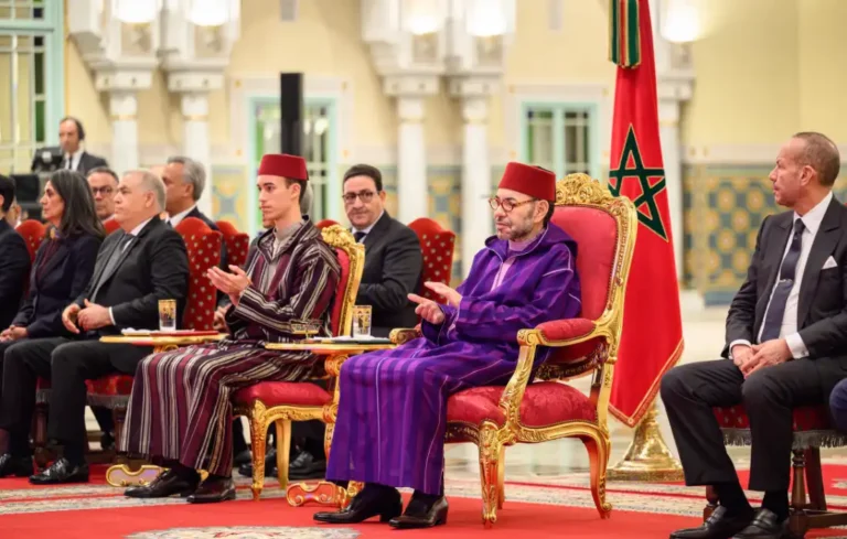 SM le Roi Mohammed VI lance la construction d’une usine Safran géante à Nouaceur