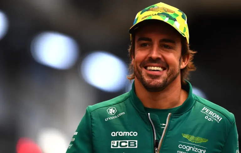 F1 : Fernando Alonso reste évasif sur son avenir après 2026