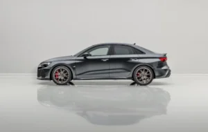 Audi RS 3 competition limited : l&rsquo;hommage exclusif aux 50 ans du moteur cinq cylindres