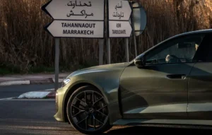 Audi RS 5 : L&rsquo;offensive hybride de 639 ch dompte les routes de Marrakech