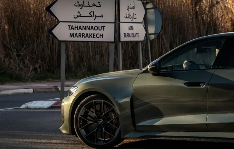 Audi RS 5 : L&rsquo;offensive hybride de 639 ch dompte les routes de Marrakech