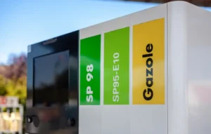 Vietnam : l’essence E10 devient la norme pour stabiliser les prix du carburant