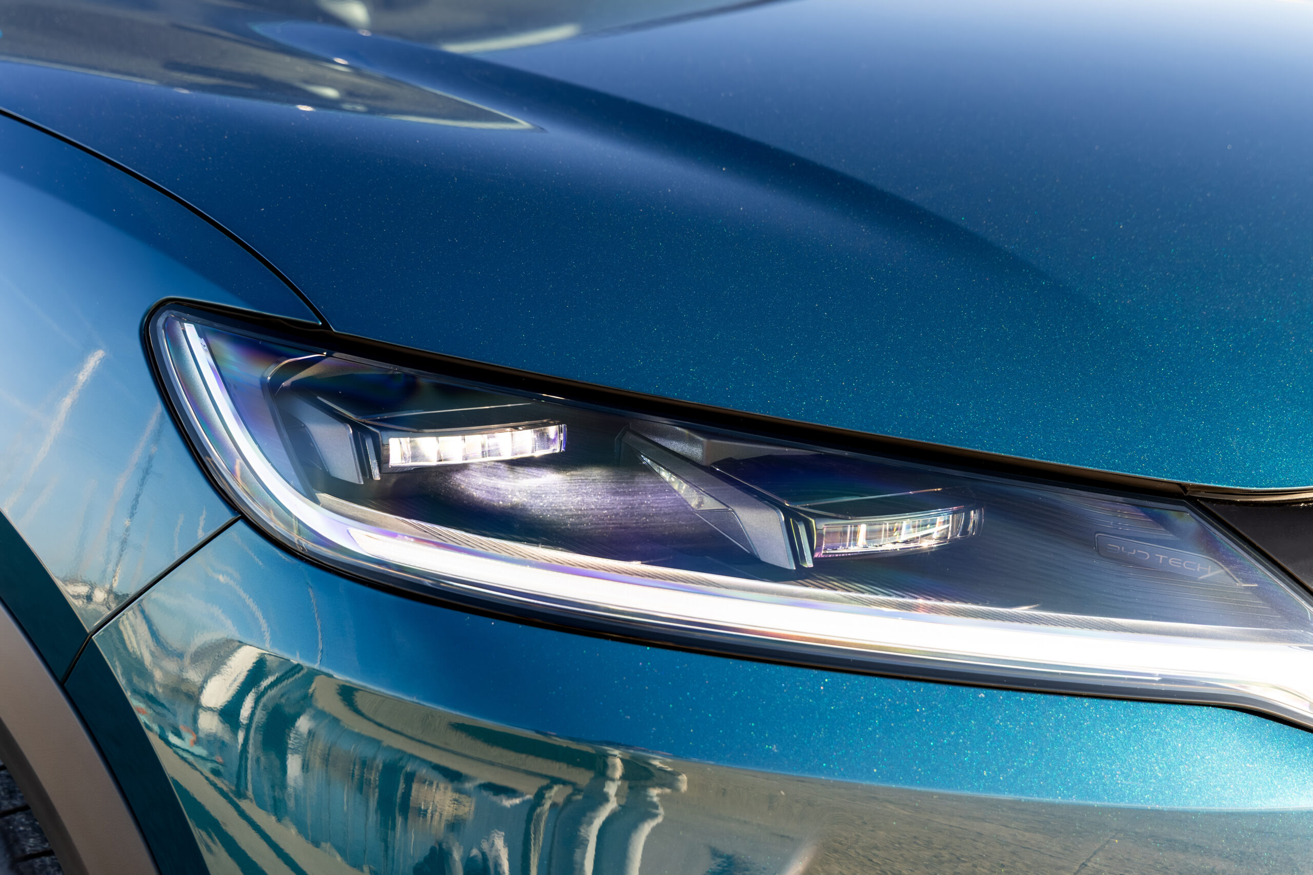 BYD ATTO 2 PHEV 1.5 DM-i 212 AT Design