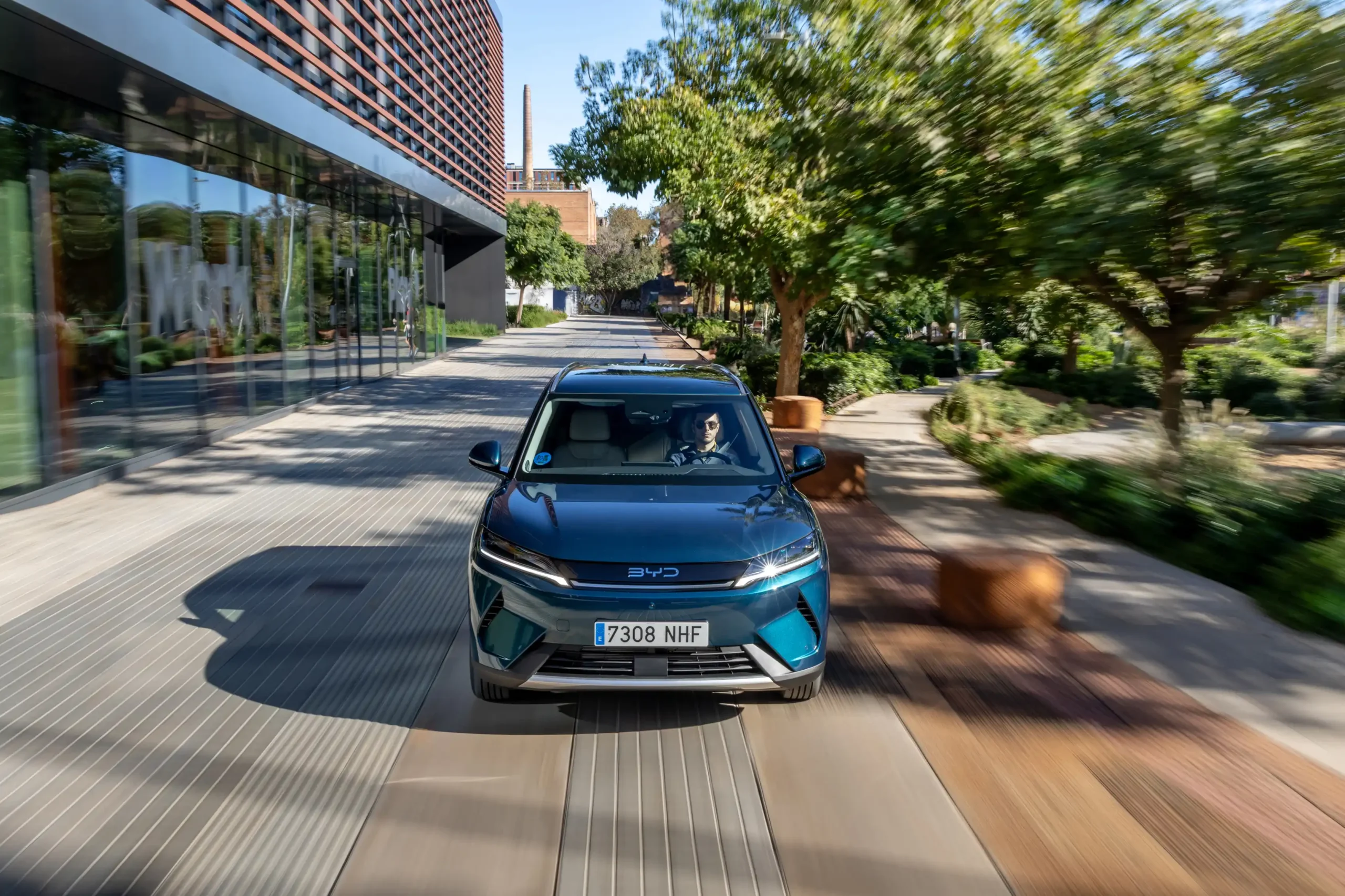 BYD ATTO 2 PHEV 1.5 DM-i 212 AT Design