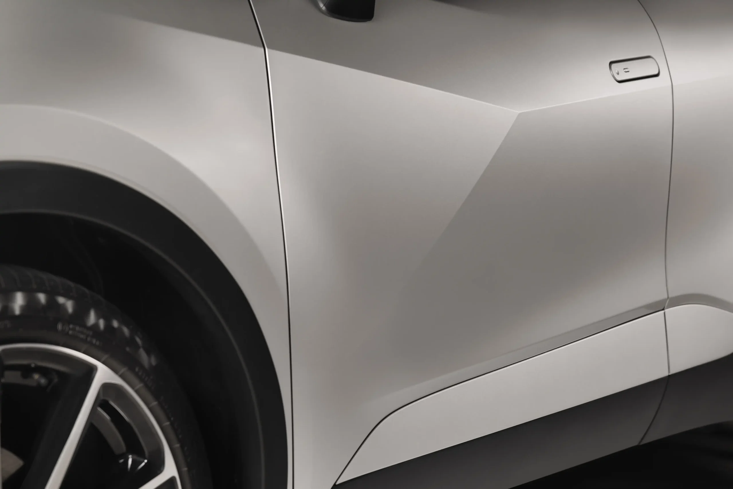 TOYOTA C-HR 1.8 HEV 140 AT Distinctive+