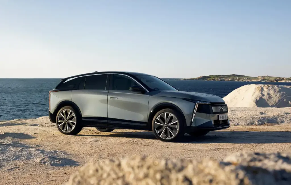 DS N°7 : le nouveau SUV premium démarre à 43 900 euros