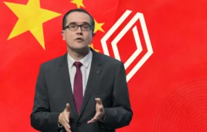 « Mieux que nos concurrents chinois » : Renault revendique l’efficacité de ses usines européennes