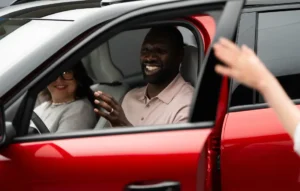 Citroën devient « Sytroën » : Omar Sy prend le volant de l&rsquo;image de la marque française